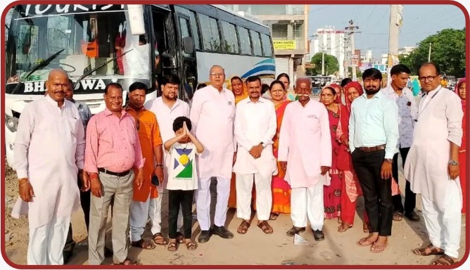 Photo of the monthly bus Trip